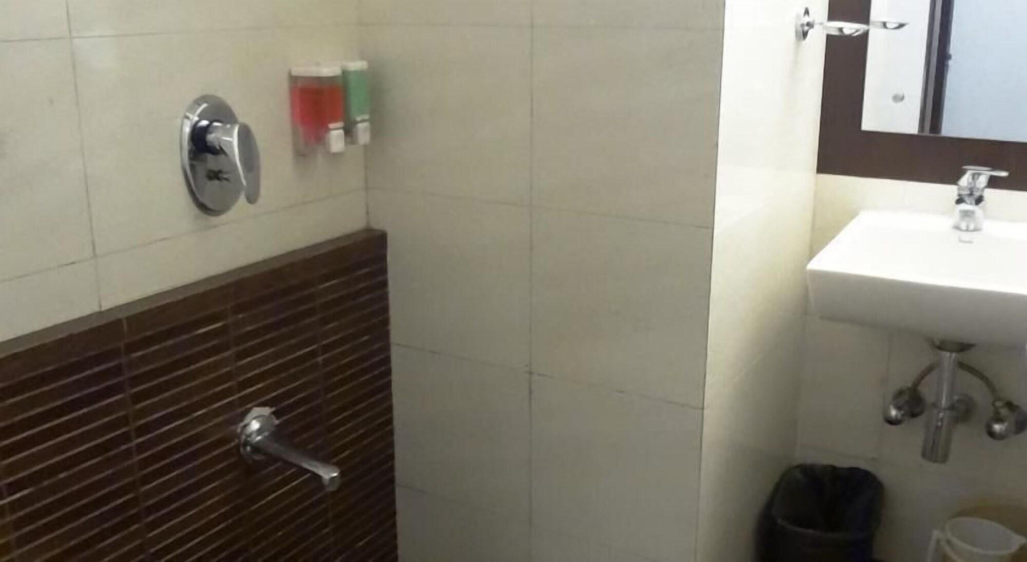Hotel Suba Galaxy מומביי מראה חיצוני תמונה