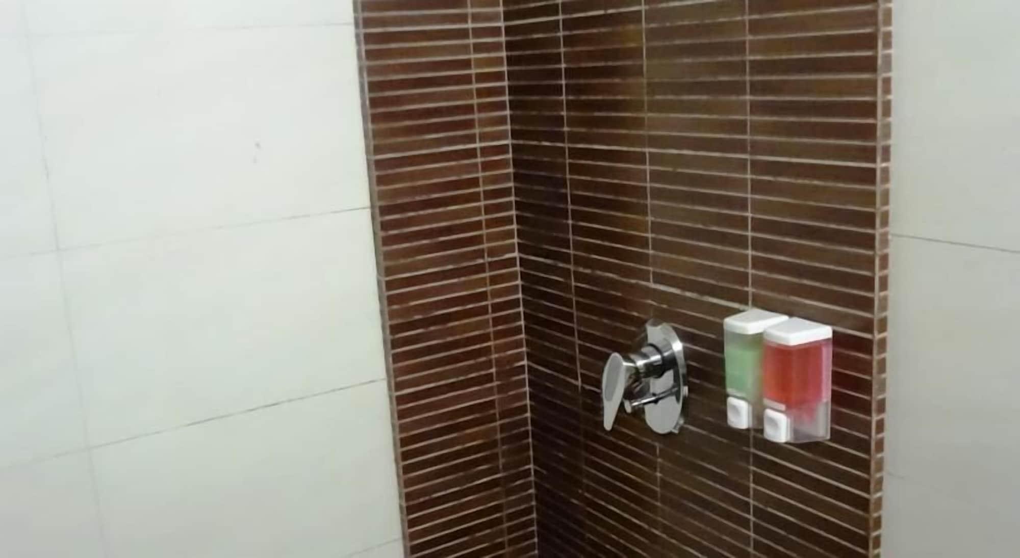 Hotel Suba Galaxy מומביי מראה חיצוני תמונה
