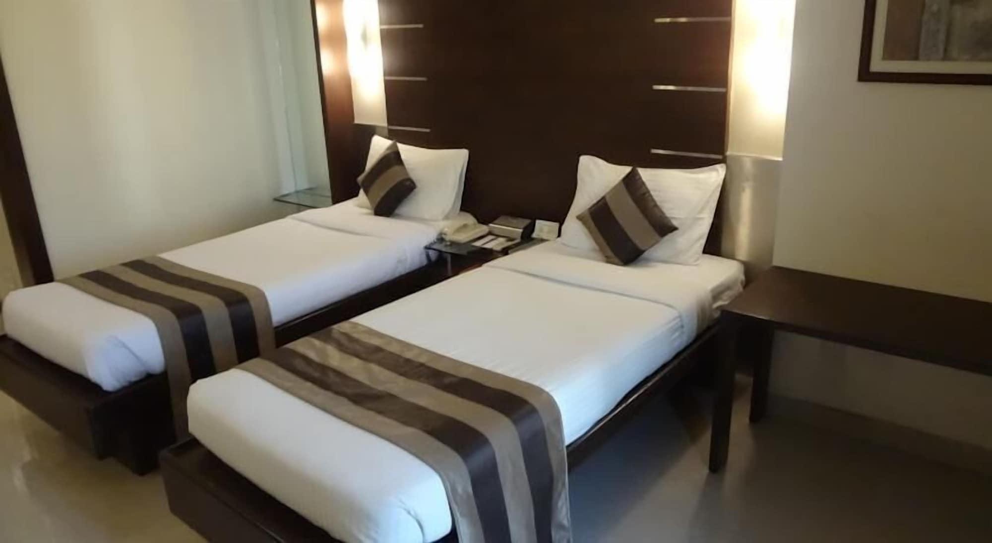 Hotel Suba Galaxy מומביי מראה חיצוני תמונה