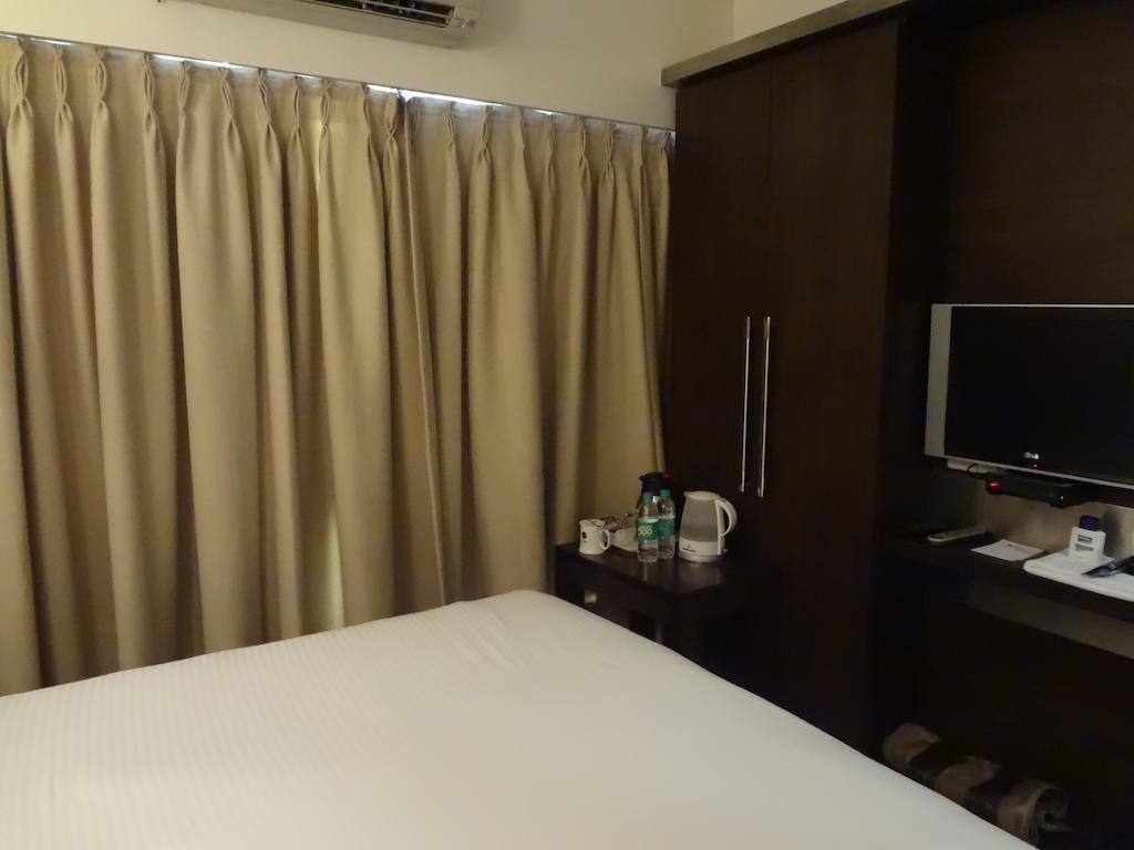 Hotel Suba Galaxy מומביי מראה חיצוני תמונה