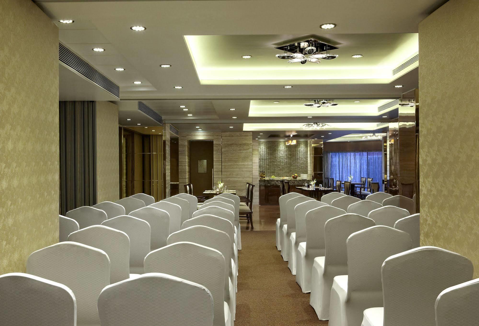 Hotel Suba Galaxy מומביי מראה חיצוני תמונה